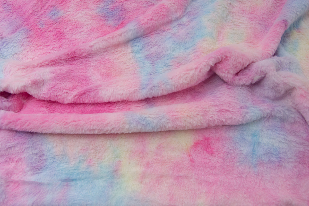 Pelo sintético de lujo Tejido de pelo sintético por metros, pelo corto, ultrasuave, con estampado tie-dye multicolor – EM250021