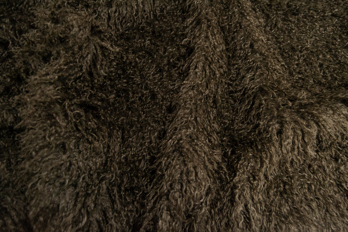 Pelo sintético de lujo Tejido de pelo sintético por metro, cordero de Mongolia, Marrón – 2EM250017