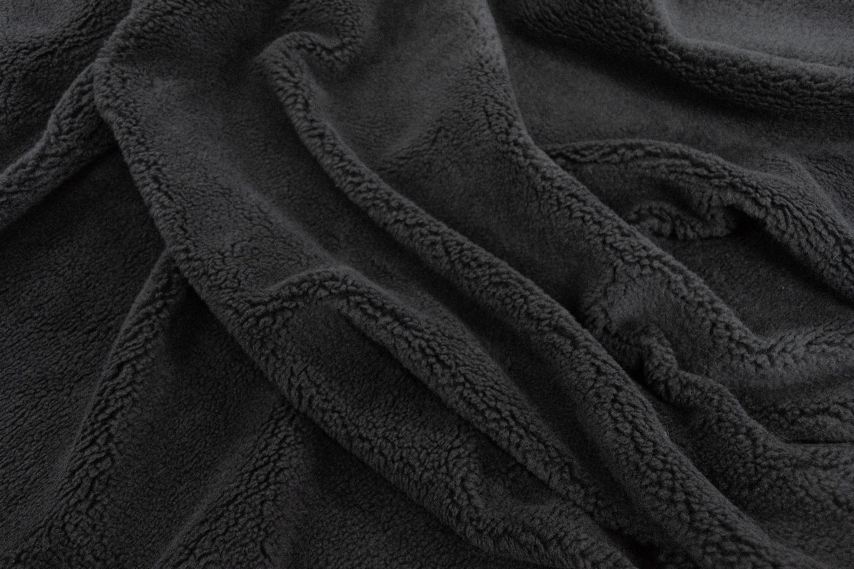 Edición limitada / Deadstocks Tela de piel sintética tipo teddy por metros, suave y gruesa, negro – 3EM250032