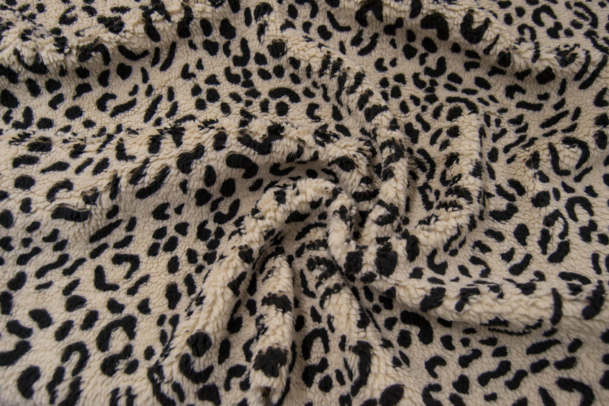 Edición limitada / Deadstocks Tela de piel sintética tipo teddy/sherpa, estampado leopardo – EM250022